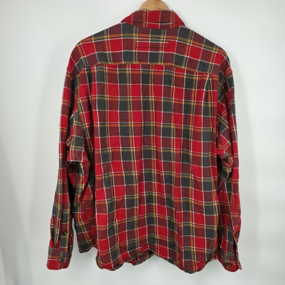 Duluth Trading Men's Free Swingin Flannel Relaxed Red Gray‎ Plaid Size XL - Picture 3 of 8